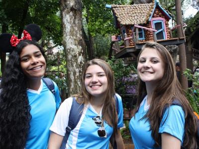 Disney  - Grupo 01