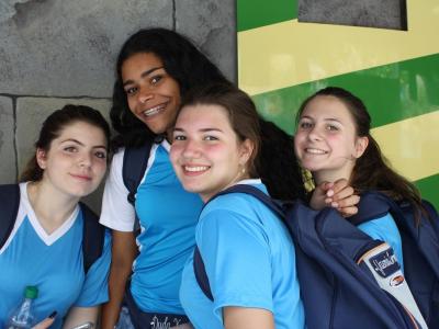 Disney  - Grupo 01