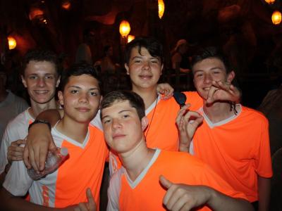 Disney  - Grupo 01
