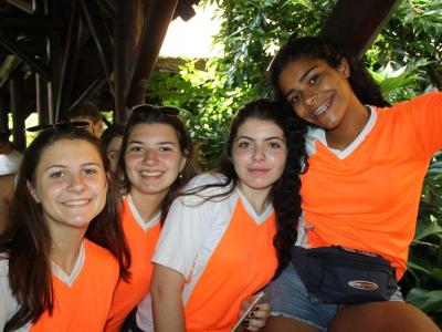 Disney  - Grupo 01