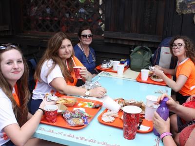 Disney - Grupo 02